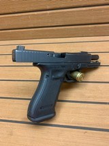 GLOCK G22 GEN 4 .40 CALIBER - 3 of 3