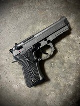 BERETTA 92FS COMPACT 9MM LUGER (9x19 PARA) - 1 of 3