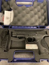 SMITH & WESSON M&P PRO SERIES 9MM LUGER (9x19 PARA) - 1 of 2