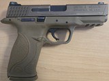SMITH & WESSON M&P40 .40 S&W - 2 of 3
