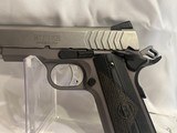 RUGER SR1911 LIGHTWEIGHT COMMANDER-STYLE 9MM LUGER (9X19 PARA) - 2 of 3