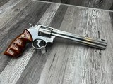 SMITH & WESSON 617 22 Long Rifle (22LR) - 2 of 3