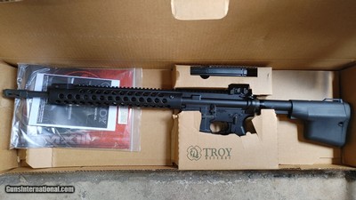 TROY INDUSTRIES M4 CARBINE
5.56X45MM NATO