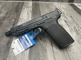 SMITH & WESSON M&P 5.7 NO MANUAL SAFETY 5.7X28MM - 1 of 3