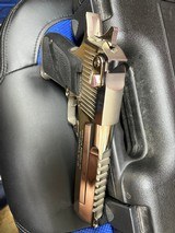 MAGNUM RESEARCH DESERT EAGLE .50 AE - 2 of 3