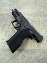 SIG SAUER P226 9MM LUGER (9x19 PARA) - 3 of 3