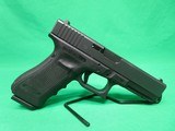 GLOCK 22 GEN4 .40 S&W - 2 of 3