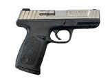 SMITH & WESSON SD40 VE .40 S&W - 1 of 3