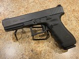 GLOCK G22 GEN 4 .40 S&W - 1 of 3