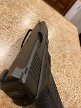 GLOCK G22 GEN 4 .40 S&W - 3 of 3