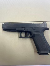 GLOCK 17 GEN 5 9MM LUGER (9x19 PARA) - 2 of 3