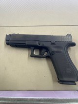 GLOCK 17 GEN 5 9MM LUGER (9x19 PARA) - 1 of 3