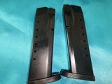 SMITH & WESSON M&P 40 .40 S&W - 2 of 3
