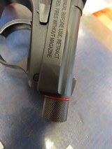 BERETTA USA 3032 Tomcat .32 ACP - 2 of 3