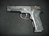 SMITH & WESSON 915 9MM LUGER (9x19 PARA) - 2 of 2