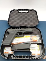 GLOCK 17 GEN 5 9MM LUGER (9X19 PARA) - 1 of 3