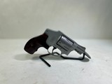 SMITH & WESSON 642 LADYSMITH .38 SPL - 2 of 3