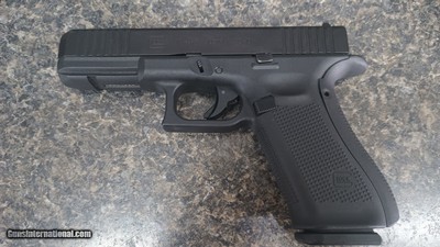 GLOCK 17 GEN 5 9MM LUGER (9x19 PARA)
