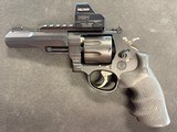 SMITH & WESSON 327 TRR8 PERFORMANCE CENTER .357 MAG - 1 of 3