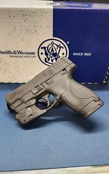 SMITH & WESSON M&P 9 SHIELD 9MM LUGER (9X19 PARA) - 1 of 2