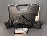 SPRINGFIELD ARMORY XD-40 .40 S&W - 2 of 2