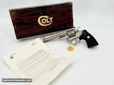 COLT TROOPER MARK III
.22 LR