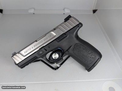 SMITH & WESSON SD9VE 9MM LUGER (9x19 PARA)