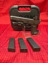 GLOCK G40 GEN 4 MOS 10MM - 1 of 3
