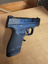 SMITH & WESSON M&P 9 SHIELD M2.0 9MM LUGER (9x19 PARA) - 2 of 3