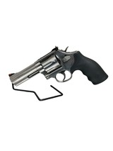 SMITH & WESSON 686-6 .357 MAG - 1 of 3
