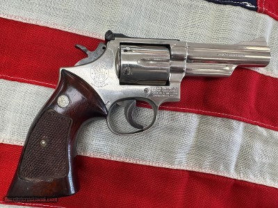 SMITH & WESSON 19-4 .357 MAG