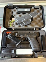 SMITH & WESSON M&P40 M2.0 .40 S&W - 3 of 3
