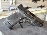 SMITH & WESSON M&P40 M2.0 .40 S&W - 1 of 3