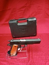 ROCK ISLAND ARMORY M1911 A1-FS .45 ACP - 1 of 3