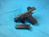 SIG SAUER P320 9MM LUGER (9x19 PARA) - 1 of 3