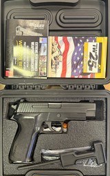 SIG SAUER P226 ELITE .40 S&W - 1 of 3