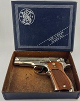 SMITH & WESSON 39-2 9MM LUGER (9x19 PARA) - 2 of 3