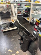 GLOCK 22 GEN 5 BLACK CHROME .40 S&W - 1 of 3