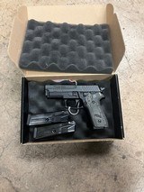 SIG SAUER P229 9MM LUGER (9x19 PARA)