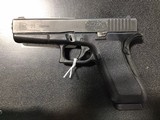 GLOCK 22 GEN 3 .40 S&W - 1 of 3