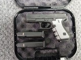 GLOCK G19 GEN 3 9MM LUGER (9x19 PARA) - 1 of 3