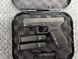 GLOCK G23 GEN 4 .40 CALIBER - 1 of 3