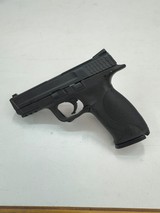SMITH & WESSON M&P 40 .40 S&W - 2 of 3