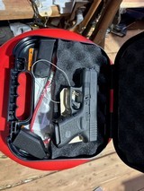 GLOCK G27 GEN 3 .40 S&W - 1 of 2