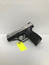 SMITH & WESSON SD9 VE 9MM LUGER (9x19 PARA) - 1 of 3