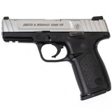 SMITH & WESSON SD40VE (LE TRADE-IN) .40 S&W - 1 of 2
