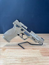 SMITH & WESSON M&P M2.0 9MM LUGER (9x19 PARA) - 2 of 3