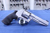 SMITH & WESSON 627 PERFORMANCE .357 MAG - 2 of 3