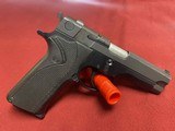 SMITH & WESSON MODLE 915 9MM 9MM LUGER (9x19 PARA)
