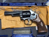 SMITH & WESSON 19-10 .357 MAG - 2 of 3
